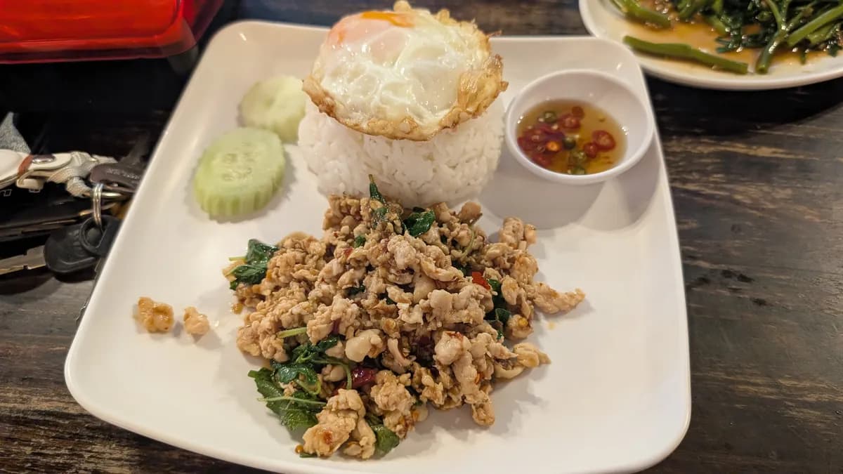 Pad kra pao extra spicy — Giovanni's favourite dish