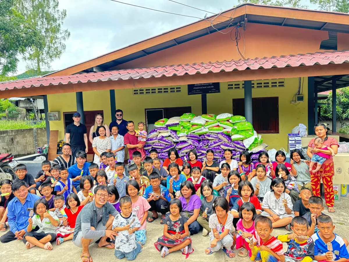 50+ kids with rice pile
