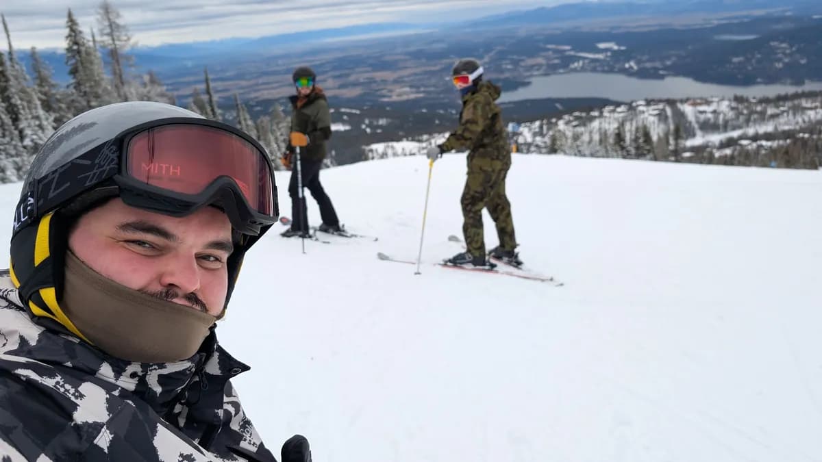 Giovanni skiing selfie